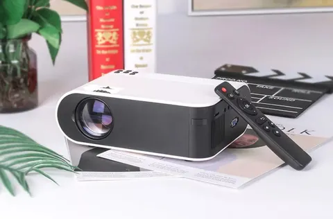 LED WiFi projektor MultiScreen BEAMER – Euro 2024